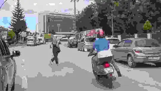 Bolu'da kazadan kıl payı kurtuldular: O anlar kamerada