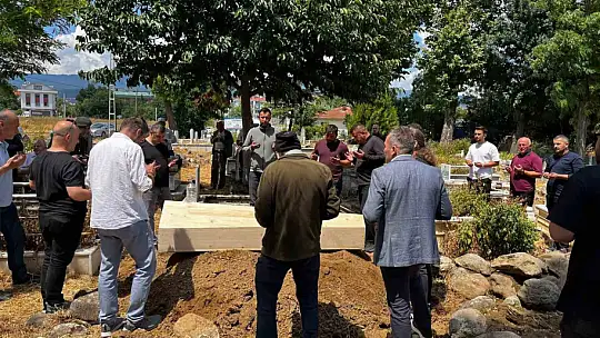 Kıbrıs gazisi son yolculuğuna uğurlandı