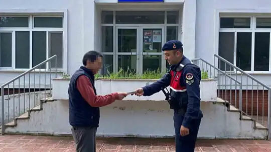 Kıraathaneden 12 bin lira çalan şüpheli tutuklandı