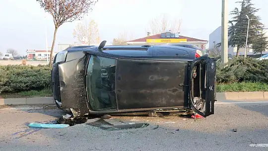 Bolu'da kontrolden çıkan otomobil devrildi: 1 yaralı