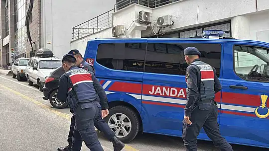 Bolu'da kooperatif ve meslek odasına 'rüşvet' operasyonu