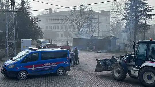 Bolu'da köylüler ağır tonajlı araçlara karşı ayaklandı: Köyün giriş çıkışında lastik yaktılar