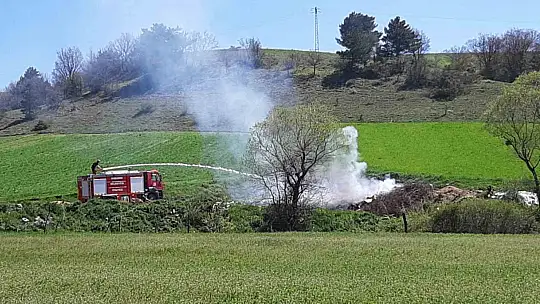 Bolu'da köylülerin çöplerini döktüğü alanda yangın