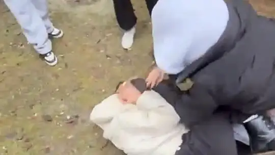 Bolu'da liseli kızı acımasızca darp ettiler
