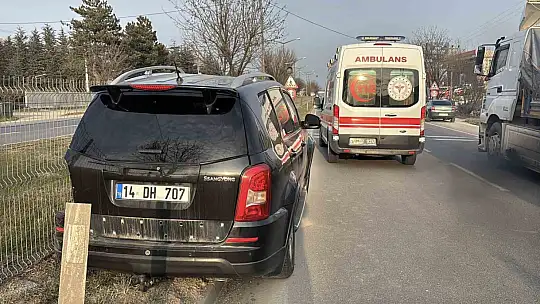 Lüks otomobil ile cip çarpıştı: 4 yaralı