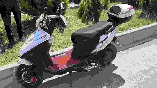 Motosiklet ile elektrikli motosiklet çarpıştı: 1 yaralı