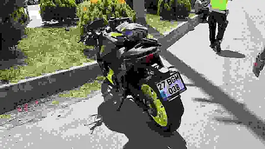Motosiklet ile elektrikli motosiklet çarpıştı: 1 yaralı
