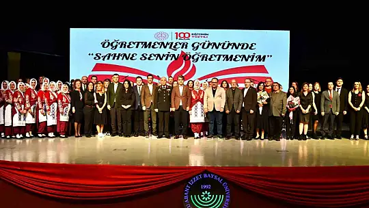 Bolu'da öğretmenlerden unutulmaz kültür ve sanat gecesi