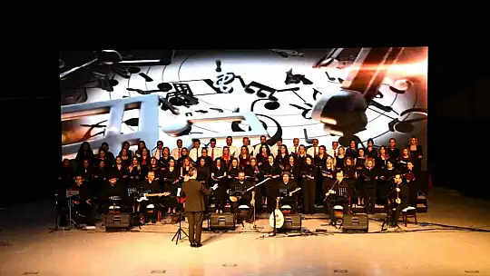 Bolu'da öğretmenlerden unutulmaz kültür ve sanat gecesi