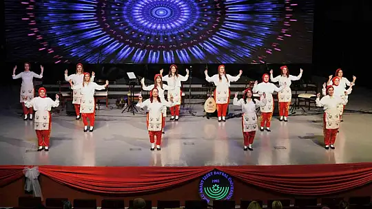 Bolu'da öğretmenlerden unutulmaz kültür ve sanat gecesi