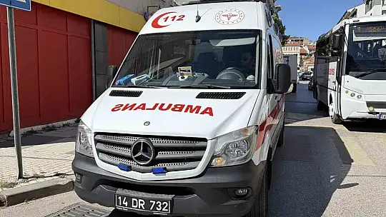 Bolu'da otomobil ile motosiklet çarpıştı: 2 hafif yaralı