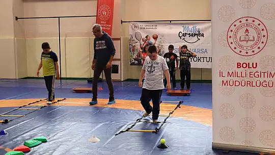 Bolu'da özel öğrenciler hayatlarını sporla renklendiriyor