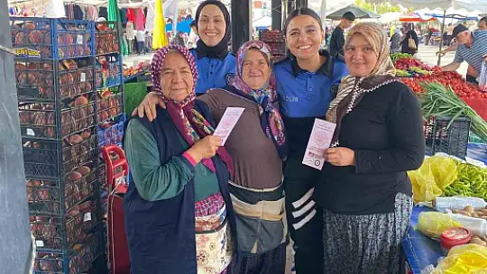 Bolu'da polis ekipleri vatandaşları bilgilendirdi