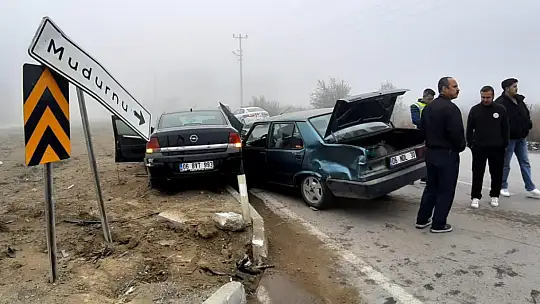 Bolu'da sürekli kazaların yaşandığı kavşakta yine kaza: 4 yaralı
