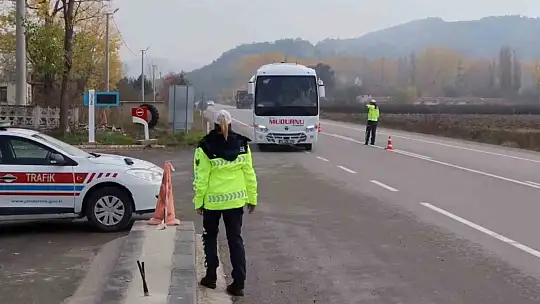 Bolu'da trafik denetimlerinde 3 milyon 19 bin lira ceza