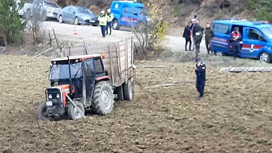 Bolu'da traktör devrildi: 1 ölü, 1 yaralı