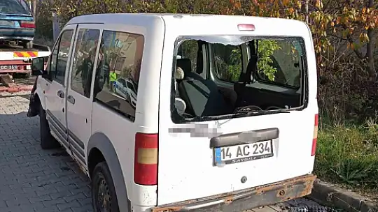 Bolu'da uzun süredir park halindeki hurda araçlar toplanıyor