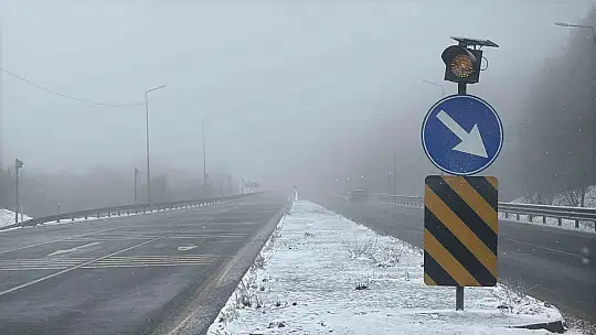 Bolu Dağı'nda hafif kar yağışı devam ediyor
