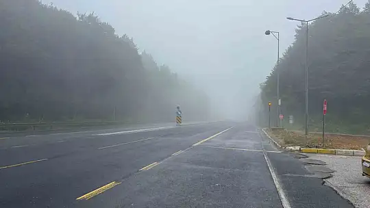 Bolu Dağı'nda sis etkili oluyor