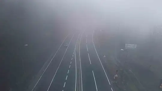 Bolu Dağı'nda sis ve sağanak etkili oluyor