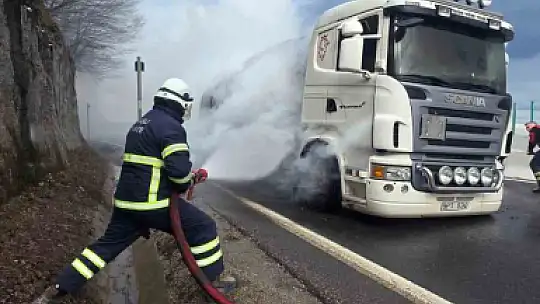 Bolu Dağı'nda tanker alev alev yandı