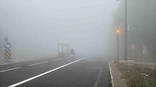 Bolu Dağı sisle kaplandı, görüş mesafesi 20 metreye düştü