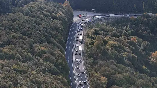 Bolu Dağı Tüneli'nde yapılan çalışmalar kara yolundaki trafiği artırdı
