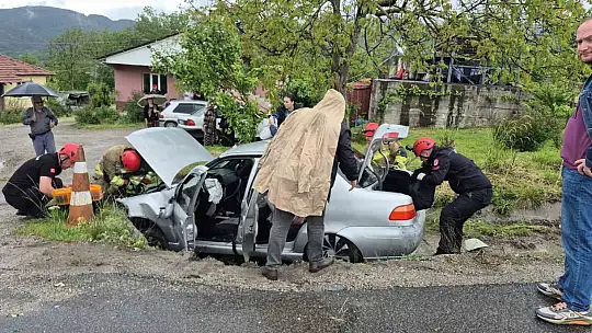 Bolu Dağında otomobil kanala uçtu 3 yaralı