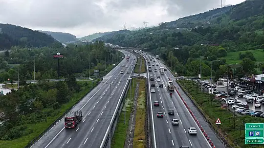 Bolu geçişinde bayram göçü devam ediyor