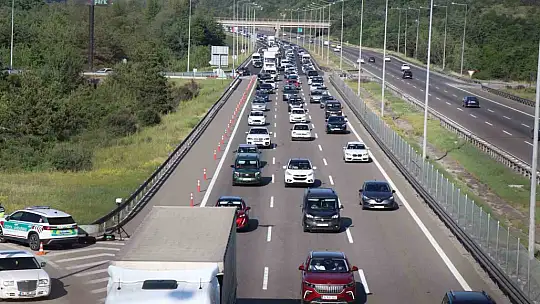 Bolu geçişinde yoğun trafik