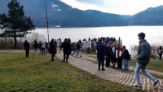 Bolu'nun doğa harikası Abant Gölü'ne ziyaretçi akını