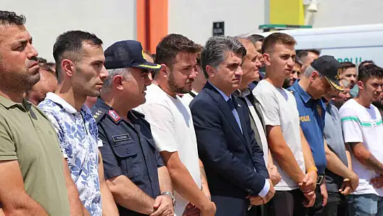 Bolu'nun gönüllü kahramanı gözyaşlarıyla son yolculuğuna uğurlandı
