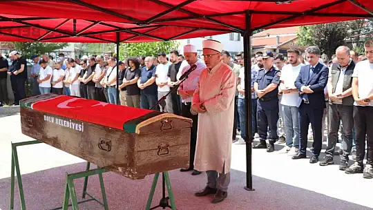 Bolu'nun gönüllü kahramanı gözyaşlarıyla son yolculuğuna uğurlandı