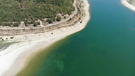 Bolu'nun içme suyunun karşılandığı göl, alarm veriyor: Su seviyesi yüzde 30 düştü