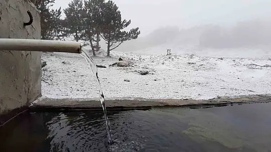 Bolu'nun yükseklerinde kar kalınlığı 5 santimetreye ulaştı