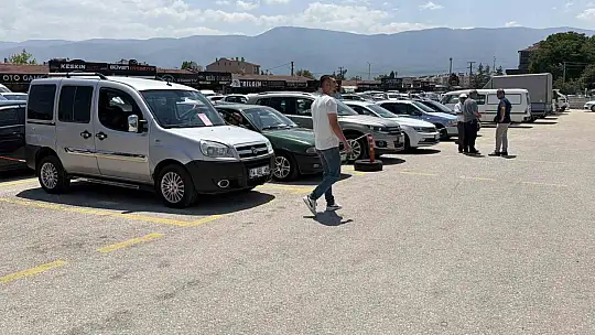 Bolu Oto Pazarı'nda araç çok, satış yok