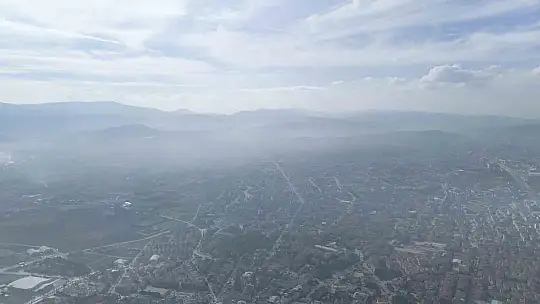 Bolu'yu sis tabakası kapladı