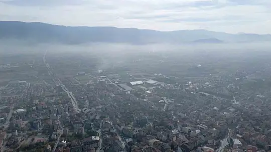 Bolu'yu sis tabakası kapladı