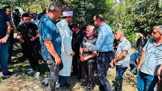 Şehit Ziya Sarpkaya'nın annesi son yolculuğuna uğurlandı