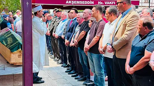 Şehit Ziya Sarpkaya'nın annesi son yolculuğuna uğurlandı