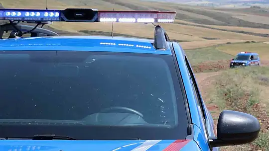 Boşanma aşamasındaki eşini babasının mezarı başında öldürdü, baldızını ağır yaraladı