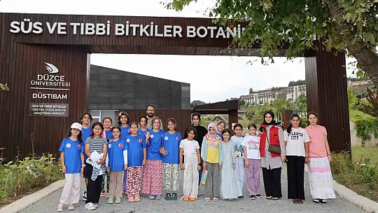 Botanik bahçesi öğrencilerin ilgisini çekti