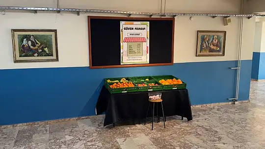 Bu okulda manav var, görevli yok