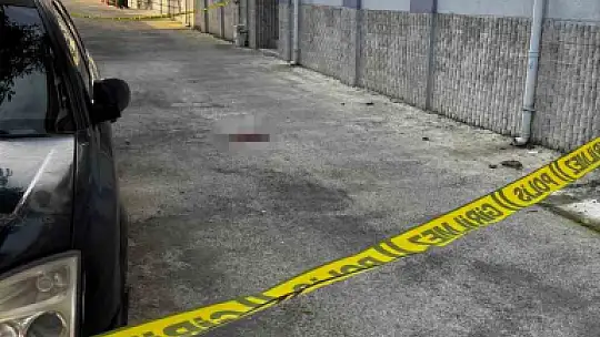 Bunalıma giren genç beşinci kattan atladı