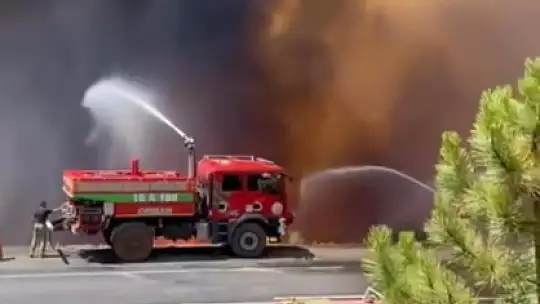 Bursa'da 5 köyün tahliye edildiği yangın büyüyerek sürüyor