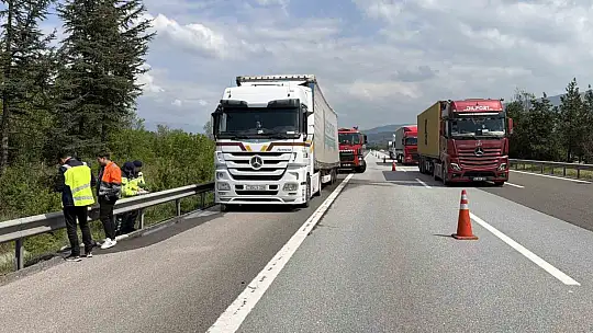 Cam yüklü tırda yangın paniği