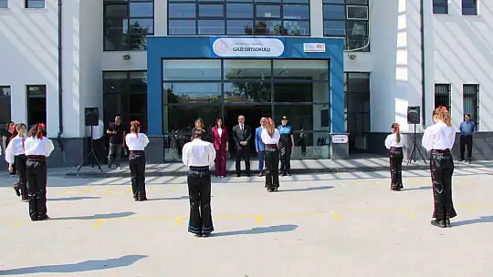 Çanakkale'de açılan yenilikçi sınıfa Bolu Kartalkaya faciasında hayatını kaybeden Alp Mercan'ın adı verildi