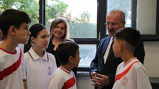 Çanakkale'de açılan yenilikçi sınıfa Bolu Kartalkaya faciasında hayatını kaybeden Alp Mercan'ın adı verildi