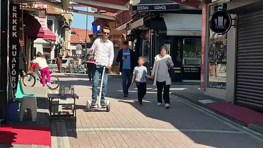 Çay dağıtımına yetişemeyince 'cincır' ile servise başladı