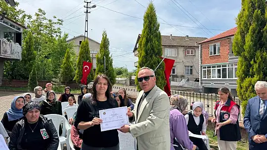 Çaycuma'da 35 kadın seracılık belgesi aldı